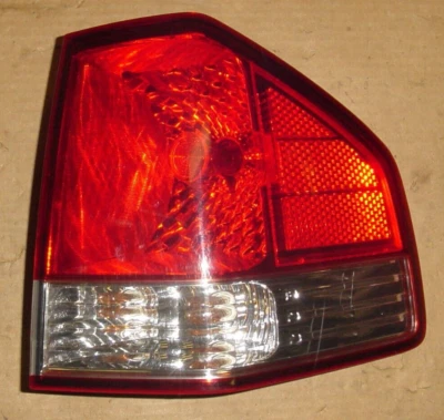 09 10 11 Kia Borrego Pasajero Exterior Derecha Luz Trasera Luz Freno Foto 1 de 3