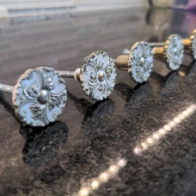 LOT OF 6 FLOWER METAL DRAWER PULLS KNOBS VINTAGE 1960s CABINET SALVAGE FLORAL - Image 1 of 4