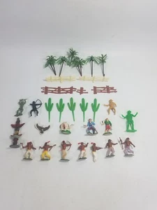 Figuras de plástico vintage Timpo Toys Western Indian de 2" con extras Inglaterra - Imagen 1 de 9