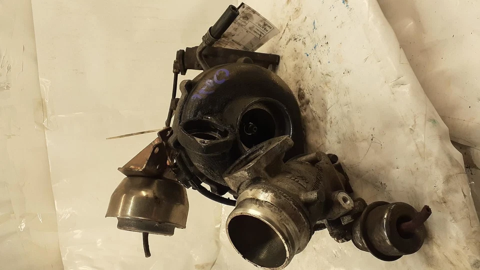 Turbo/Supercharger 3.0L Diesel Twin Turbo Lower Fits 09-11 BMW 335i 2157293 — 第 1/4 张图片