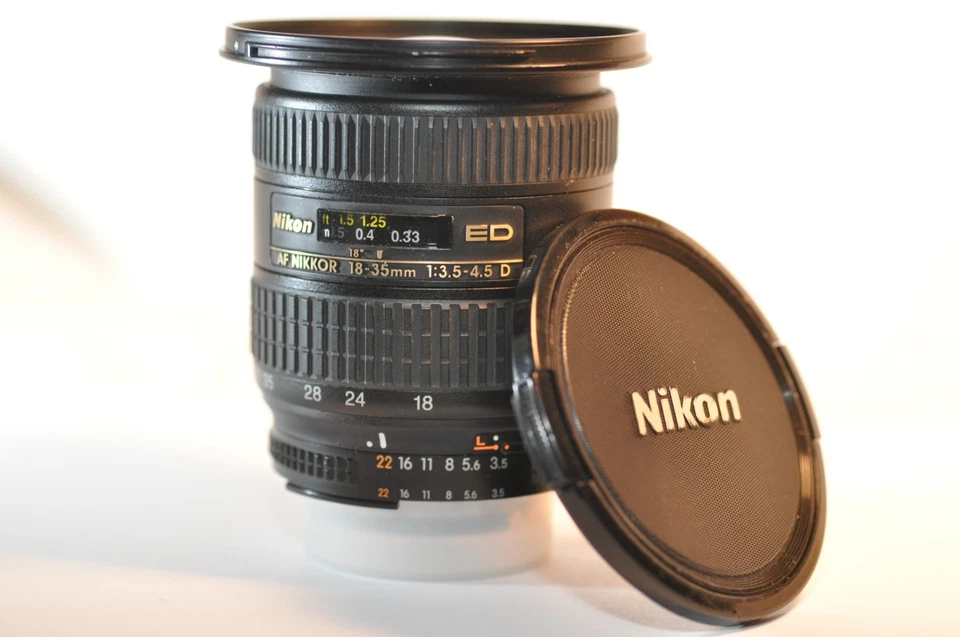 Nikon ED AF D Zoom Nikkor 18-35mm f/3.5-4.5 FX lens for D90 D610 D750 D7500 D850 - Image 1 of 4