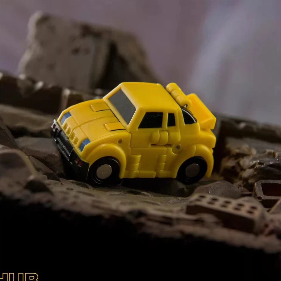 Dr Wu Customs DW-E39 Hubcap DW-E38B Dark Shockwave mini Action Figure toy - Image 1 of 4