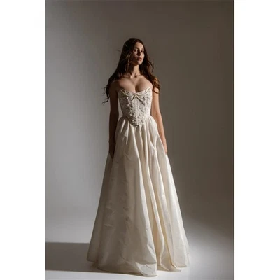 Flowers Pearl Chain Strapless Corset Wedding Dress A-Line vestidos de novia - Image 1 of 4