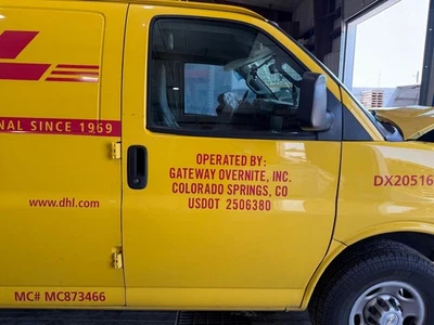 Conjunto puerta delantera derecha Chevrolet Express 2500 Van 2016-2024 39549 Foto 1 de 4