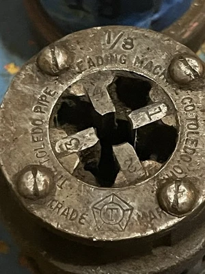 Ridgid 00RB 00R 5/8" 5/8-11 Bolt Threader Drop Die Head Ratchet Hand Threader - Image 1 of 4