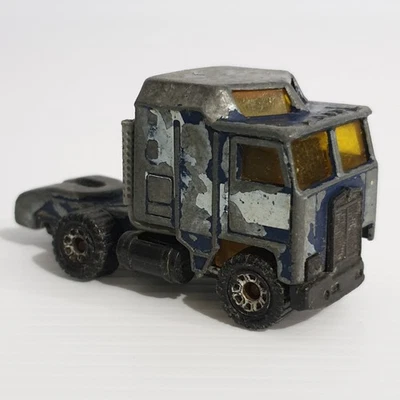 Matchbox 1981 Vintage Kenworth Truck Loose Diecast Vehicle Damaged 1:64 Scale - Image 1 of 4
