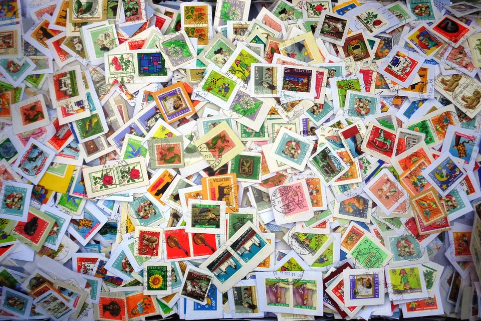 SUIZA SELLOS SEMIPOSTALES en mezcla de papel / kiloware 1 oz. (28 gramos) S2 Foto 1 de 1