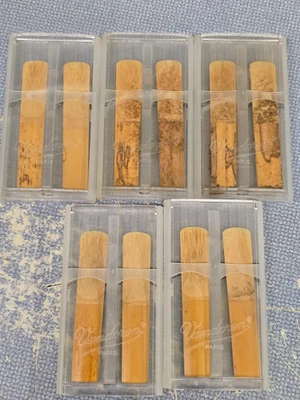 Lote de 10 cañas de madera para clarinete Vandoren 3-1/2 nuevo stock antiguo / Leer detalles CR1935TP Foto 1 de 4