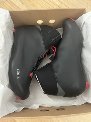 [Nuevo] Botas de ciclismo de carretera de invierno Fizik Artica R5 para hombre talla 42,5 EU, 8,5UK 9,5US Foto 1 de 4