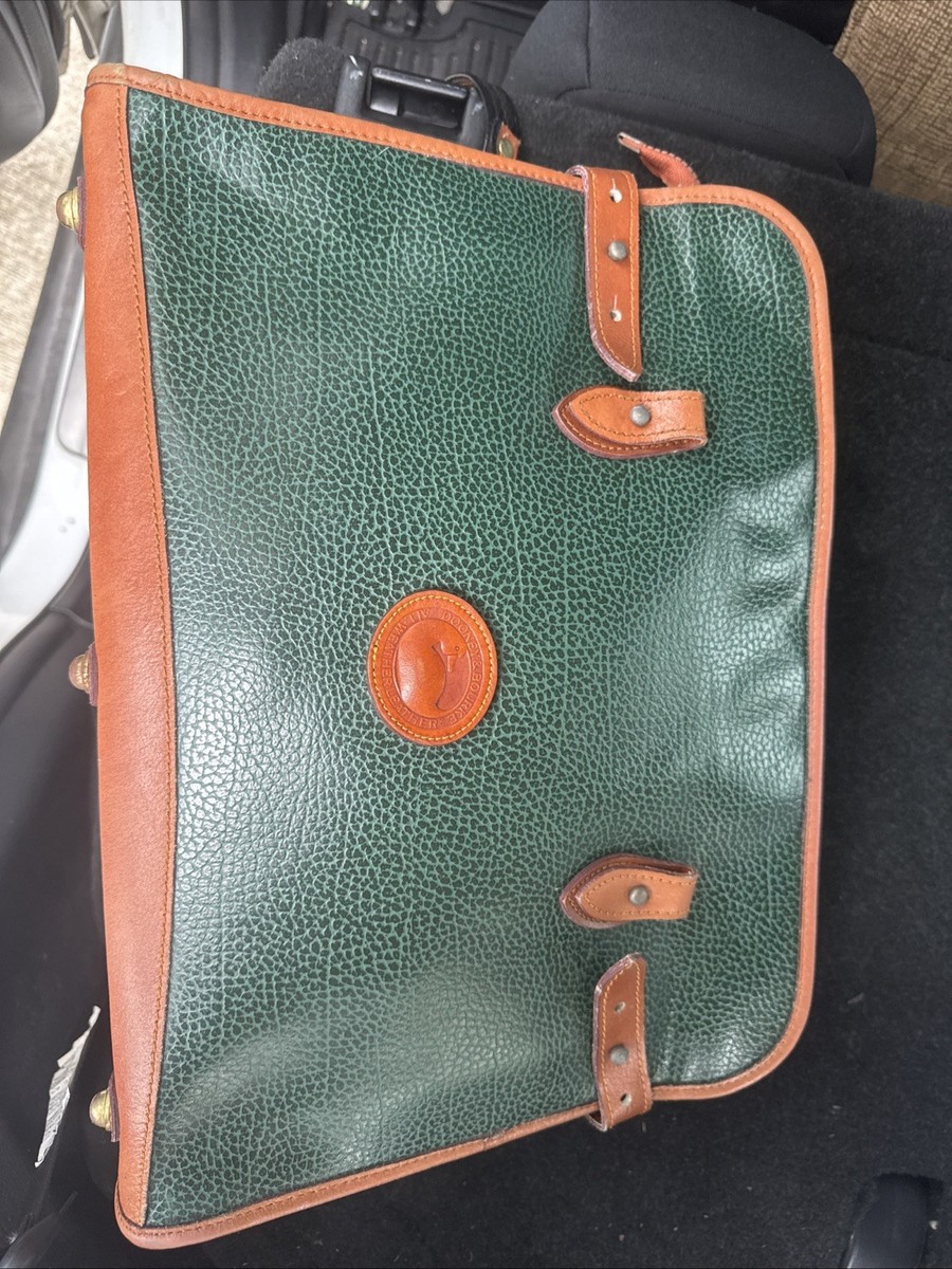 Dooney & Bourkeレザー ビジネスバッグ 緑 Dooney & Bourkeレザー ビジネスバッグ 緑 Dooney & Bourke