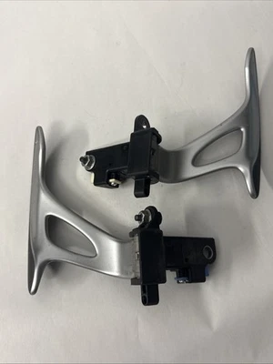 Palancas de cambio de volante Infiniti G35 G37 M37 Q40 Q60 Q70 2007-2015 Foto 1 de 4