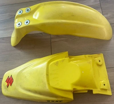 Guardabarros trasero de plástico amarillo para Kawasaki KLX110 KX65 Suzuki RM65 DRZ110 Foto 1 de 4