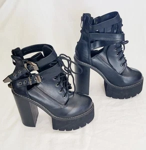 Boots Ladies Super Platform Heals  Size 8.5  Made in Italy - Picture 1 of 4