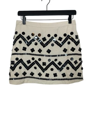 Mini-saia Nasty Gal feminina linha A lantejoulas marfim preta tamanho médio - Imagem 1 de 4