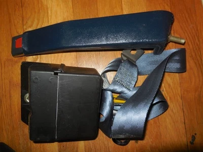 NOS 1990 福特 Aerostar 后座皮带 Asy LH 蓝色 F09Z-11611A73-C — 第 1/4 张图片