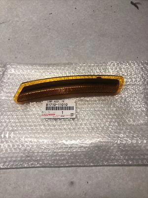 2018 2019 2020 2021 LEXUS LC500 RIGHT SIDE MARKER LAMP OEM 81710-11010 - Image 1 of 3