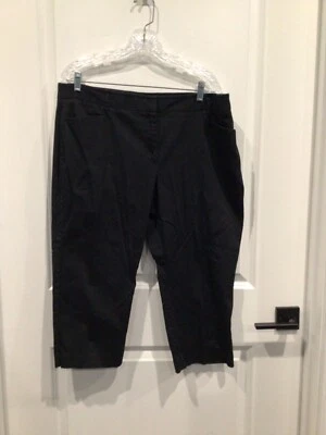 Euc Apostrophe women 18 black capris pants hook and eye zipper pockets belt loop - Image 1 of 4
