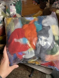 100% Wool Roving Needle Felting Merino Core  Bag 12 Oz. NEW Sample Pack 3/4 Lb. - Picture 1 of 8
