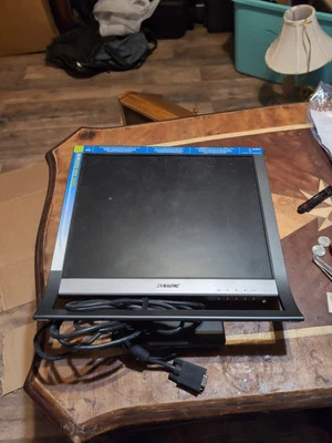Sony SDM-HS75 X-Brite LCD Computer Monitor 17" TFT w/ Cord & VGA Cable Clean! - Image 1 of 3