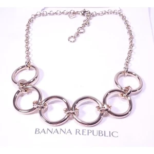 Banana Republic Women's Love Links Circle Short Necklace NWT 78 - Picture 1 of 8