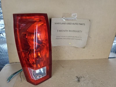 Luz trasera del conductor de camioneta Cadillac Escalade EXT 2002-2006 sin grietas Foto 1 de 4