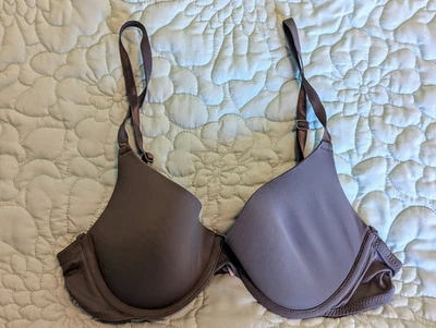 Pretty Women’s Bra 34B Charcoal Gray Nylon Spandex Padded Clasp Back under Wire - Image 1 of 4