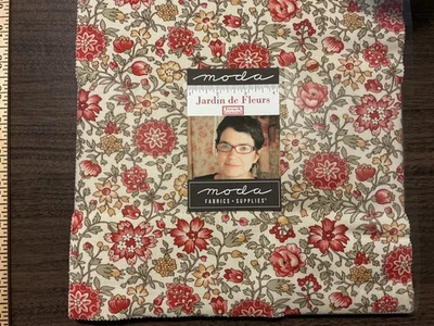 Jardín de Fleurs Capa Pastel Moda por French General Foto 1 de 4