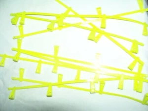 Artin Split Loop Raceway Track Replacement PARTS GUARD RAILS CONNEBTORS SIGNS - Picture 1 of 2
