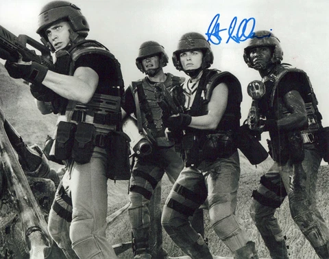 SETH GILLIAM   signed Autograph 20x25 cm "Starship Troopers" In Person Cover