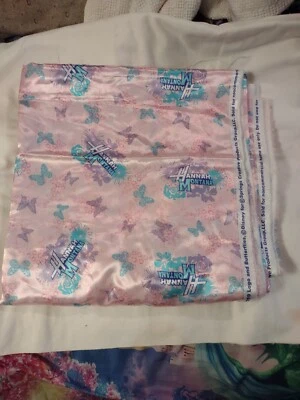 Tela de mariposas Hannah Montana de 3 yardas x 54" Foto 1 de 2