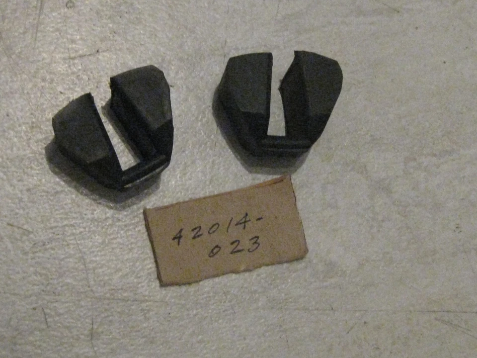 AMORTIGUADORES DE BUJE TRASERO KAWASAKI KE175/KD175/KX125/KE125/KD125 (2) ¡NOS! Foto 1 de 1