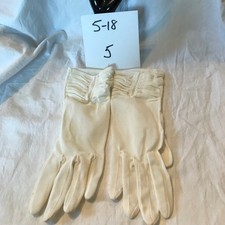 Nos Vintage Unbranded Semi Sheer Nylon Off White Gloves Ruched Wrist No Sz