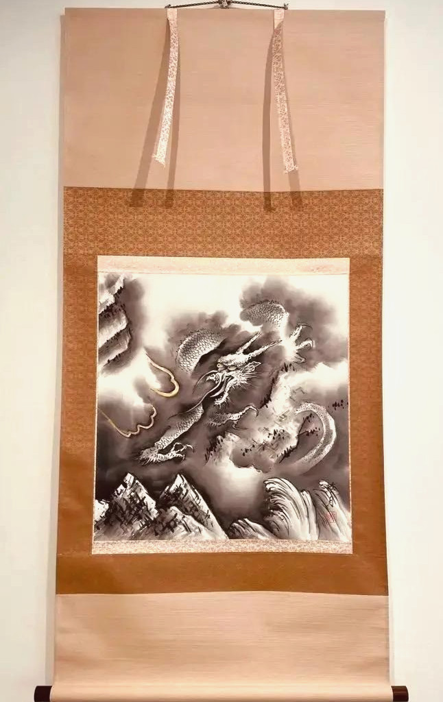 アンティーク水墨画　江戸期　龍　捺印あり　在銘　オリジナル表装　掛け軸 Amazon.co.jp: 掛け軸 安江正敏作 龍虎図 双幅 太巻き 真筆証明
