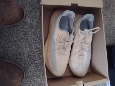 Adidas Yeezy Boost 350 V2 Lino Talla 11.5 Foto 1 de 4