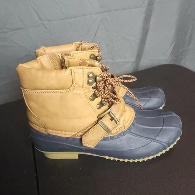 Tommy Hilfiger Cuero Pato Botas Nieve Lluvia Piel Forradas TWREGINAL Talla 8 Usadas en Excelente Condición  Foto 1 de 4