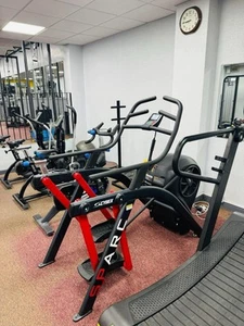 Cybex Sparc Trainer With Monitor Commercial Gym Equipment - Picture 1 of 1