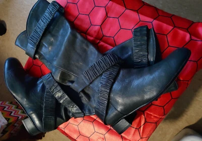 TE CASAN NY Botas Edición Limitada Cuero Verde Oscuro Talla 35 Foto 1 de 4