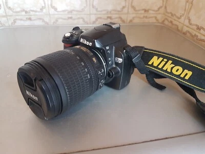 NIKON D60 + NIKON AFS 18-105 G-ED-VR: excellent état - Photo 1/4