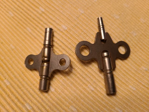 2 Vintage CLOCK KEYS   Square hole double sided, Square hole one side Cover