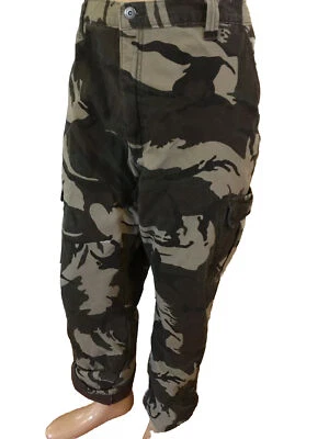 Pantalones forrados de vellón Wrangler camuflados - marrón verde medidas 42x30 ideales para invierno Foto 1 de 4