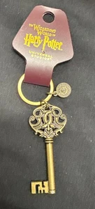 Wizarding World of Harry Potter The Bank of Gringotts Key Keychain Universal - Picture 1 of 1