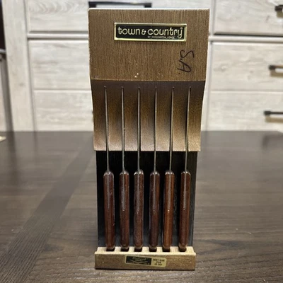Juego de 6 cuchillos dentados para carne vintage Town & Country de Washington Forge Foto 1 de 4