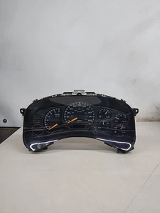 2000-2002 Silverado Sierra Suburban Tahoe Yukon Speedometer Cluster AT OEM - Picture 1 of 5