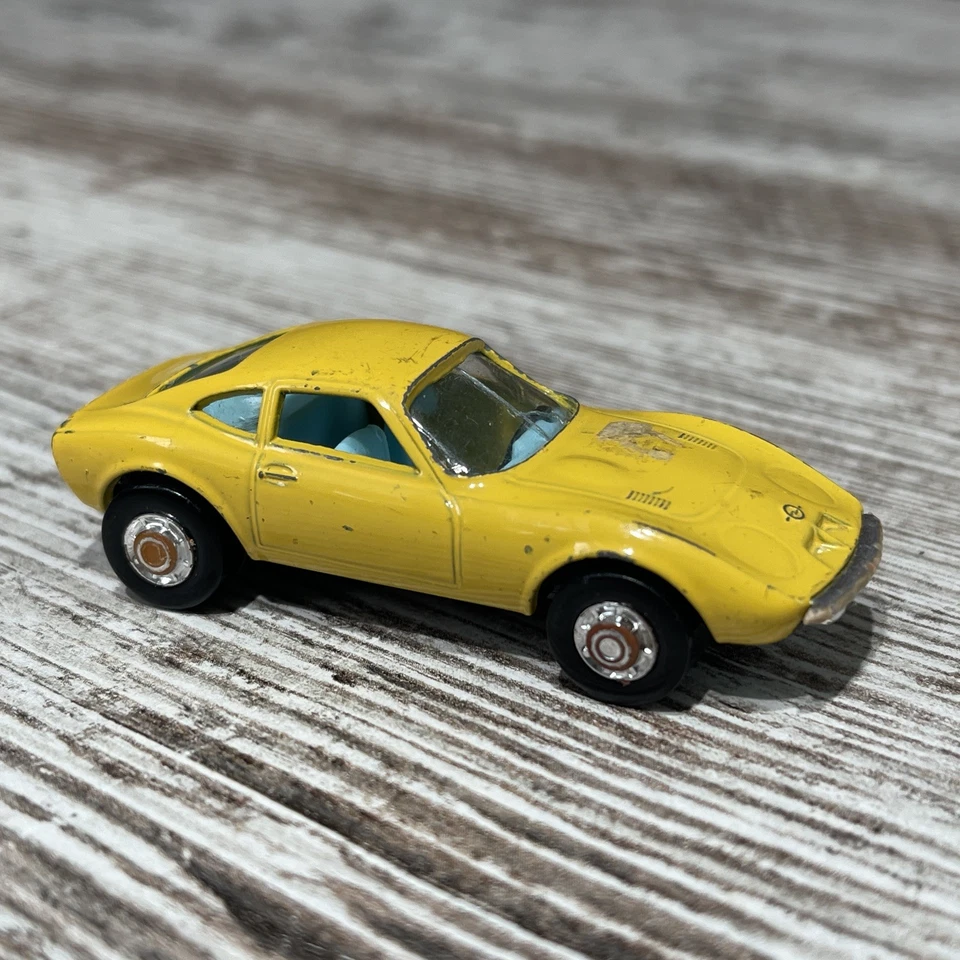 复古 Playart 1/64 黄色欧宝 GT 压铸 - 快速发货 — 第 1/4 张图片