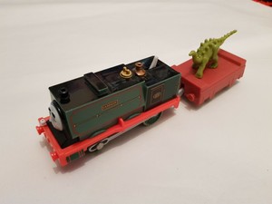 thomas the tank engine dinosaur track