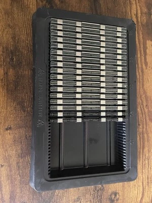 Lote de 17 Memorias RAM Servidor Samsung 4gb M395T5160cz4-CE65 0744 Foto 1 de 4