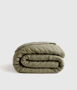 Quince Full/Queen Willowleaf Green European Linen Dream Quilt - Picture 1 of 7