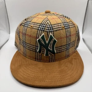 New Era 59Fifty New York Yankees Burberry Collection Plaid Fitted Hat Size 7 1/2 - Picture 1 of 5
