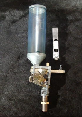 Medida de polvo Dillon para modelos de prensa RL550 XL650 XL750 # 20782 Foto 1 de 4