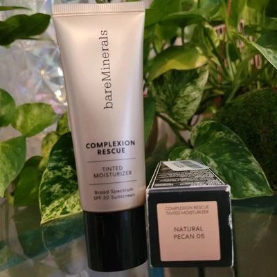 Bareminerals Complexion Rescue Tinted Moisturizer Natural Pecan 05 ILLUMINATING  - Image 1 of 4